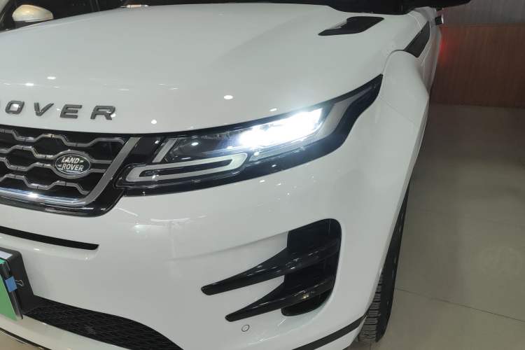 Used Land Rover Range Rover Evoque 2021 Range Rover Velar 249 PS R-Dynamic S Performance Edition
