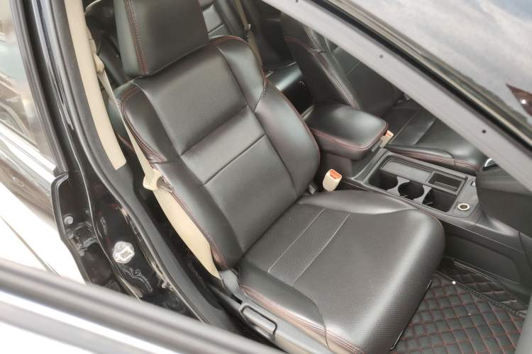 Used Honda CR-V 2016 2.0L Two-Wheel Drive Classic Edition