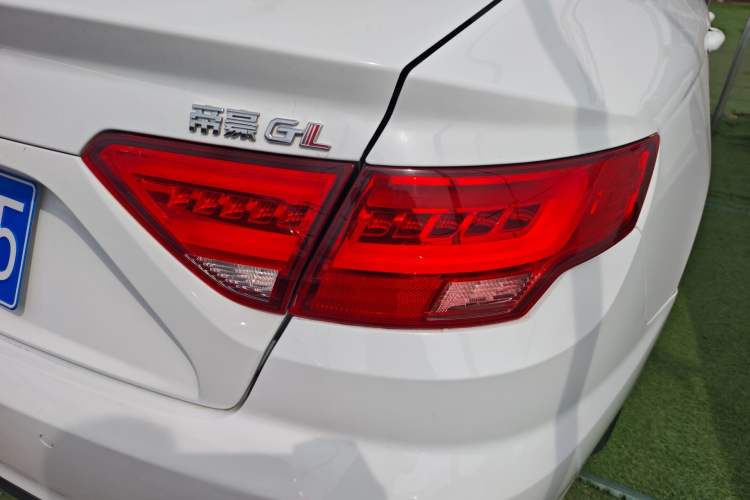 Used Geely Auto Emgrand GL 2017 1.8L Manual Elite Model