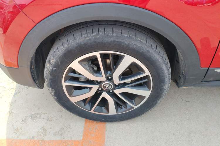 Used CHANGAN CS55 2017 1.5T Automatic Showoff Model Left Front Wheel Hub