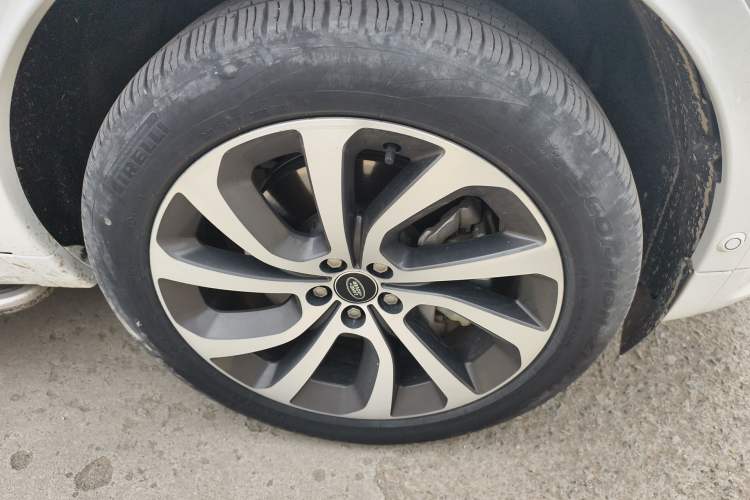 Used Land Rover Discovery Sport 2021 249 PS R-Dynamic S Performance Edition Exterior 7