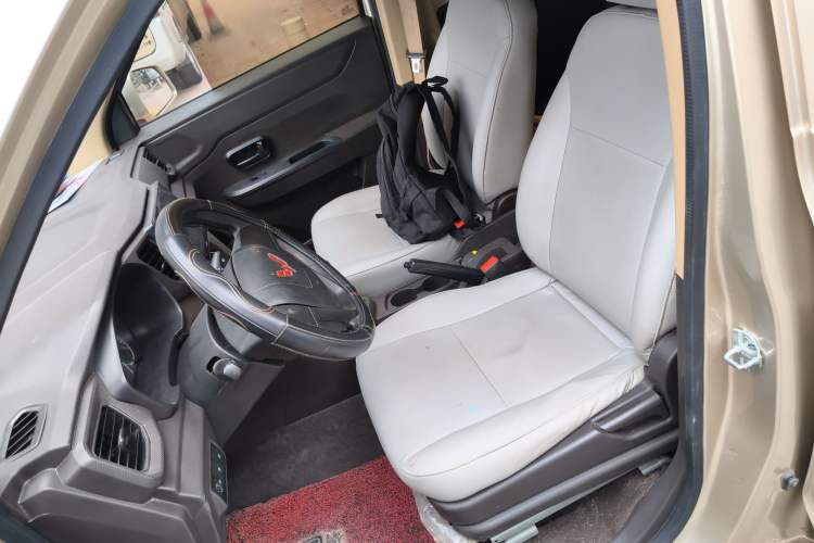 Used Wuling Hongguang V 2021 1.5L Enjoyment Edition LAR
