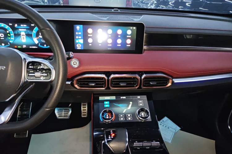 Used JETOUR X70 PLUS 2021 1.6T DCT Base 5-Seater Audio And AC Panel