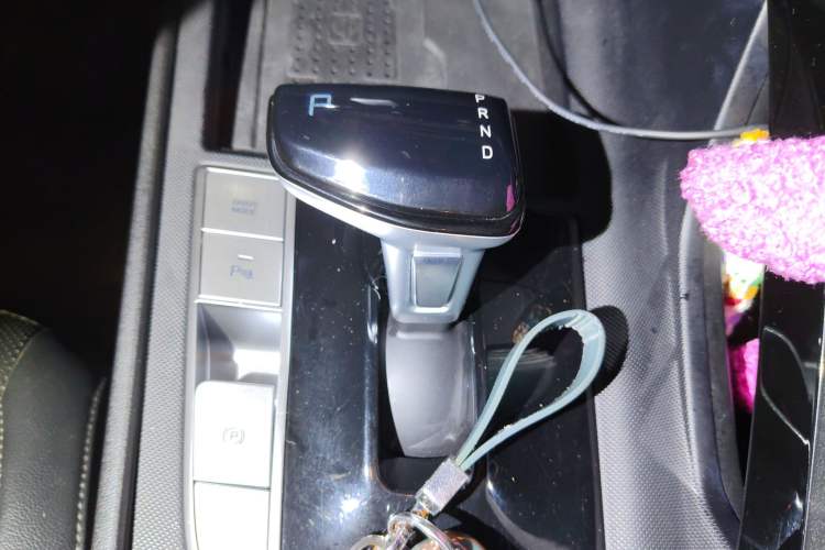 Used Hyundai Elantra 2021 1.5L CVT TOP Flagship Edition Gear Lever