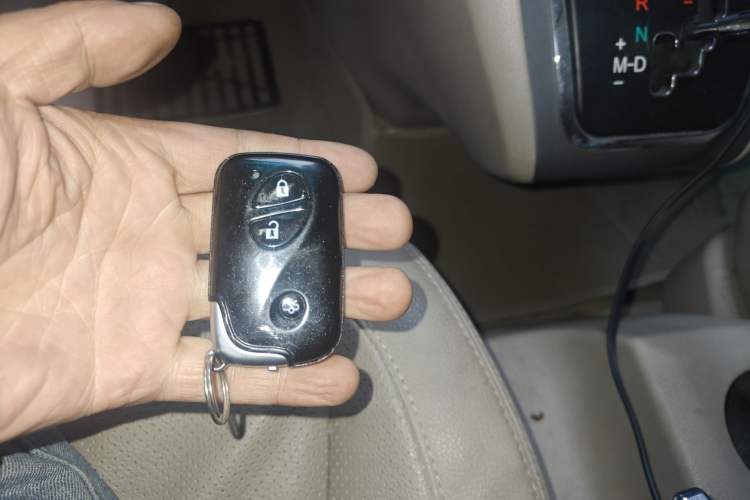 Used BYD S6 2012 2.4L Automatic Luxury Edition
