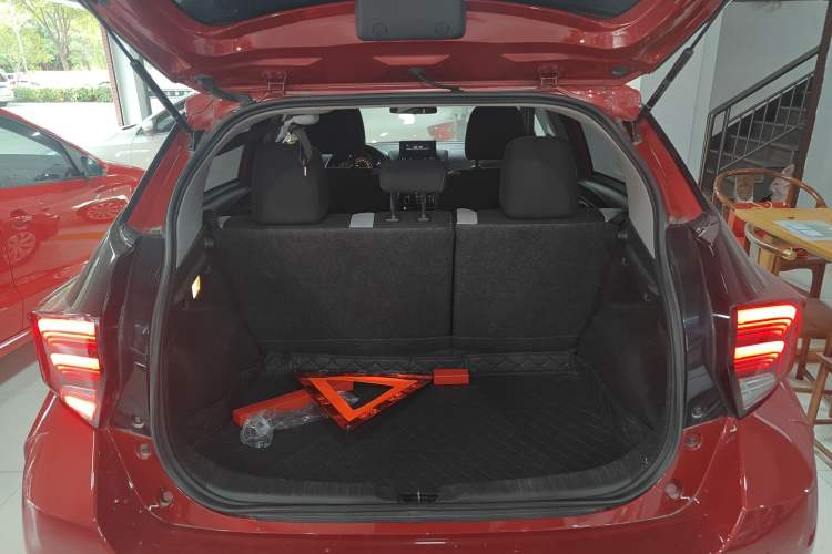 Used Toyota YARiS L Zhi Xuan 2021 X-Trail 1.5L CVT Leading Edition
