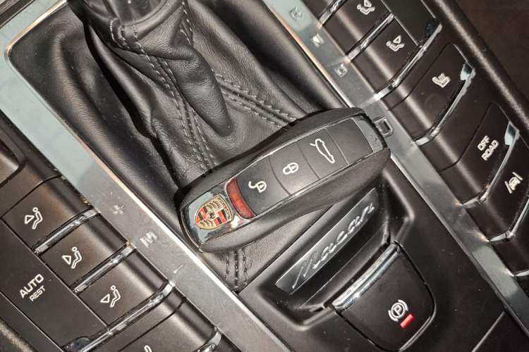 Used Porsche Macan 2017 Macan 2.0T
