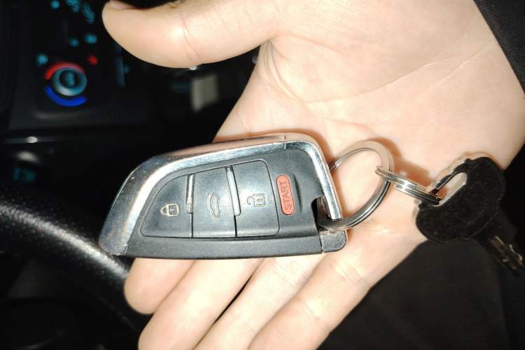 Used Ford Kuga 2018 EcoBoost 180 Two-Wheel-Drive Luxury Wing Edition Vehicle Key