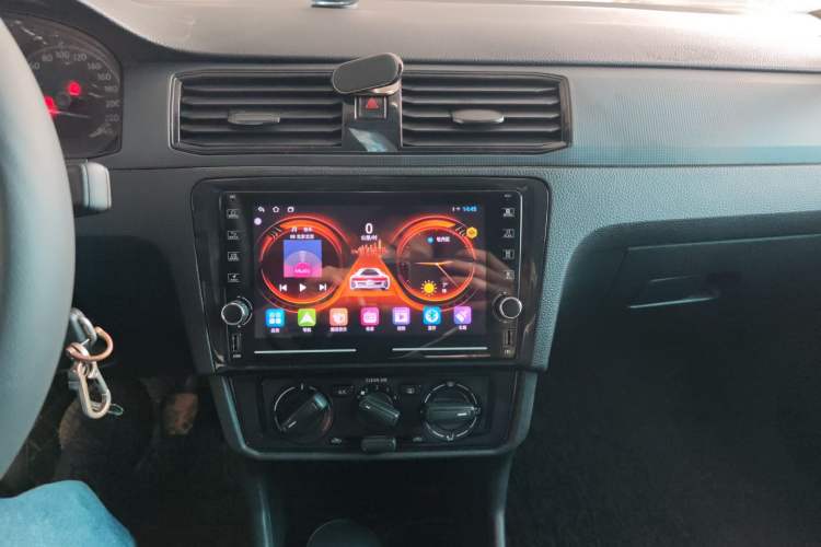 Used Volkswagen Santana 2021 1.5L Manual Fashion Edition Audio And AC Panel