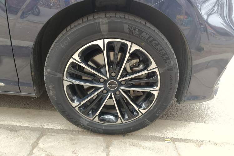 Used Roewe iMAX8 2022 400TGI Prestige Edition