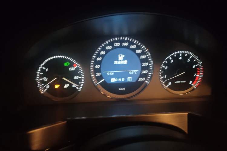 Used Mercedes-Benz GLK-Class 2011 GLK 300 4MATIC Dynamic Model Instrument Cluster