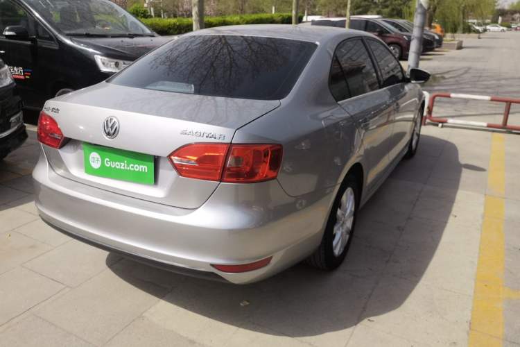 Used Volkswagen Sagitar 2012 1.6L Manual Comfort Model