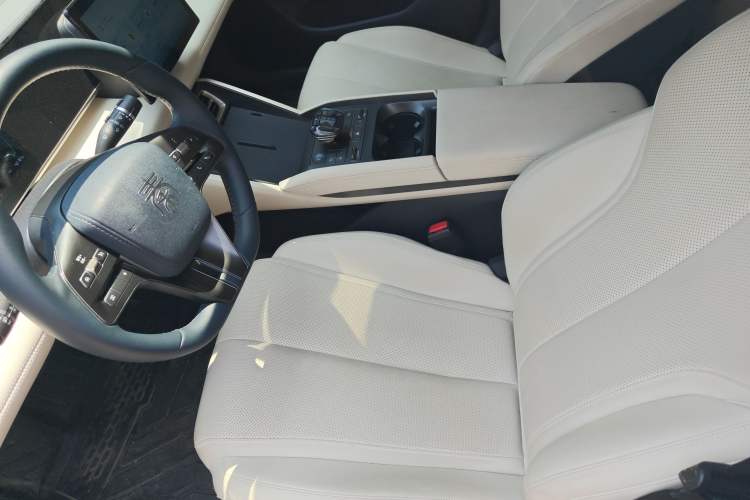 Used BYD Qin L 2024 DM-i 80KM Leading Model
