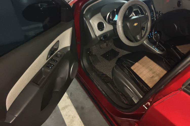 Used Chevrolet Cruze 2011 1.8L SE Automatic Driver Seat