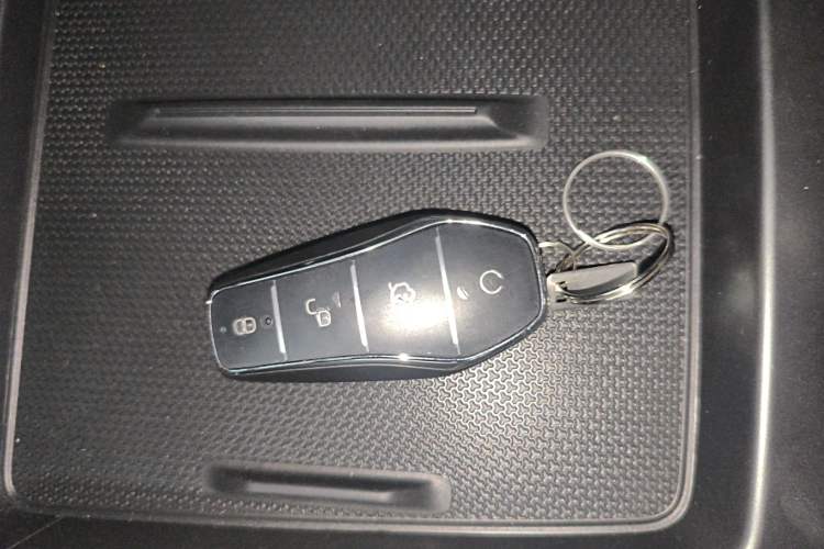 Used BYD Qin PLUS 2025 DM-i Smart Drive 120KM Superior Model
