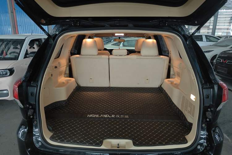 Used Toyota Highlander 2018 2.0T Two-Wheel Drive Elite Version 5 Seats China VI Standard
