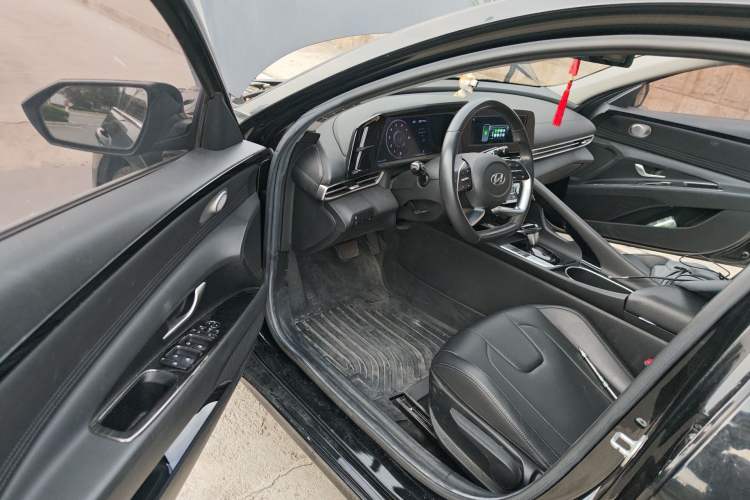 Used Hyundai Elantra 2021 1.5L CVT GLX Elite Edition
