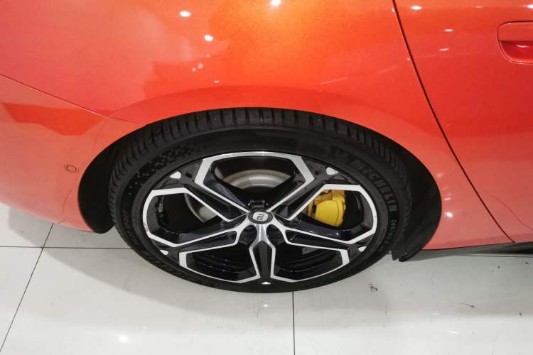 Used Xiaomi Auto SU7 2024 Four-Wheel Drive Ultra-Long Range Advanced Intelligent Driving Max Edition
