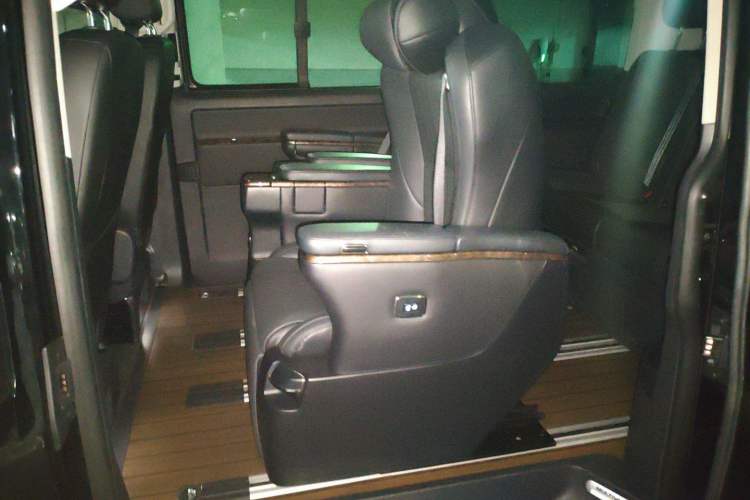 Used Volkswagen Multivan 2018 2.0 TSI Four-Wheel Drive Comfort Edition 7-Seater Left Rear Seat