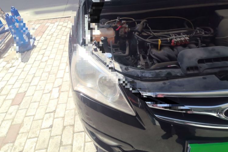 Used Hyundai Celesta 2010 1.6L AT GLS Right Front Headlight