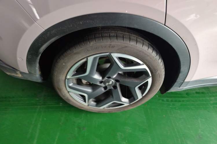 Used ONVO L60 2024 60 kWh Rear-Drive Version