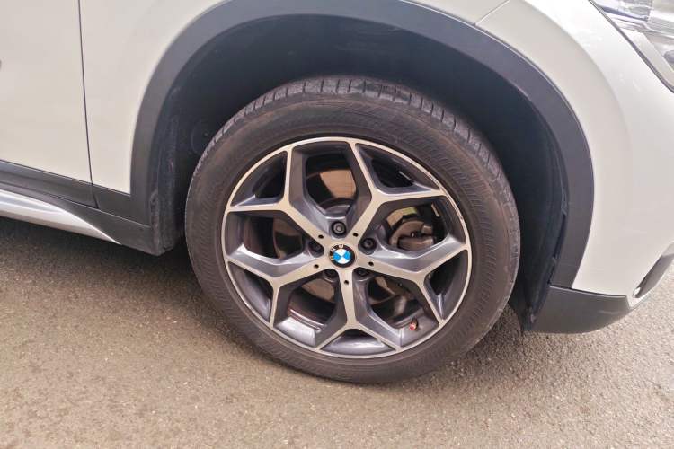 Used BMW X1 2018 xDrive20Li Luxury Edition Right Front Wheel Hub