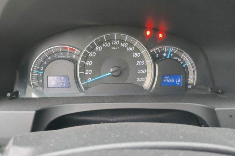 Used Toyota Camry 2012 Junrui 2.0S Radiant Edition Odometer Close Up