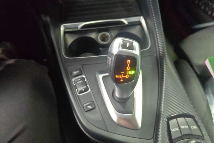 Used BMW 2 Series 2019 225i Convertible Coupe Sports Design Package