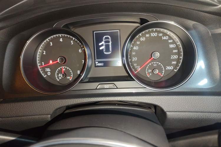 Used Volkswagen Golf 2019 200TSI DSG Comfort & Ambition Edition China VI Standard