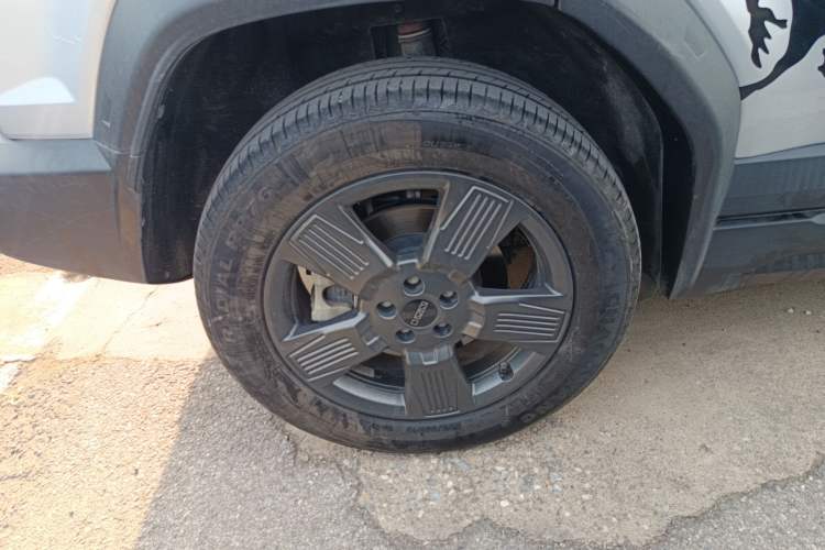 Used iCAR 03 2024 401km Two-Wheel Drive Standard Advanced Version Right Rear Wheel Hub