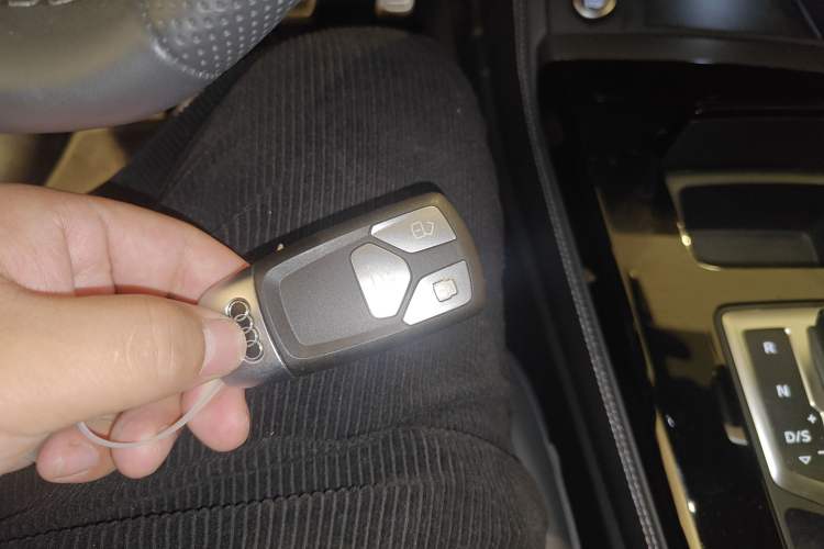 Used Audi Q5L 2025 quattro 45th Anniversary Edition 45 TFSI Luxury Dynamic Model
