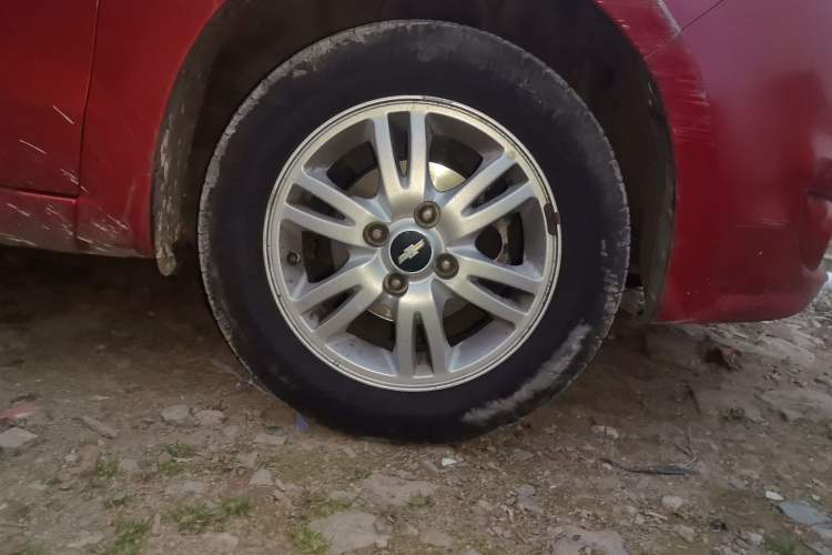 Used Chevrolet Sail 2011 Sedan 1.4L AMT Happiness Edition