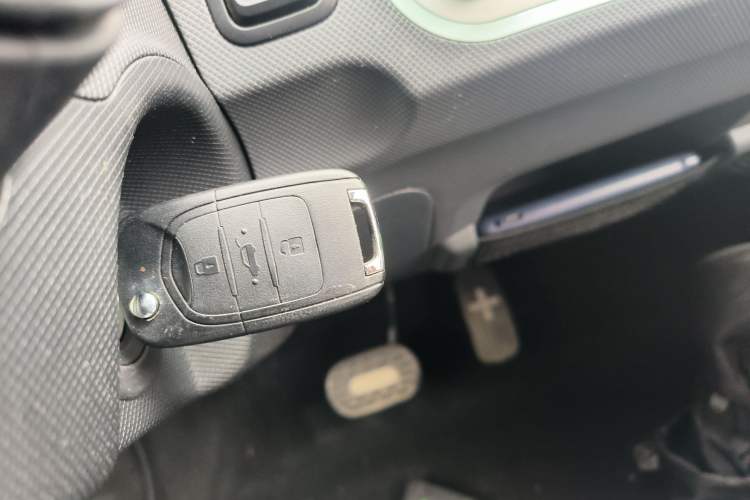 Used Wuling Hongguang MINIEV 2021 Macaron Fashion Model Lithium Iron Phosphate