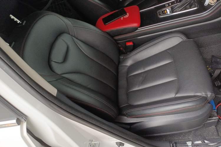 Used CHANGAN CS75 2020 280T Automatic Smart Edition China VI Standard Right Front Seat