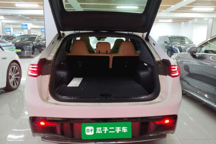 Used Hima Luxeed R7 2024 All-Electric 736 km Ultra Trunk