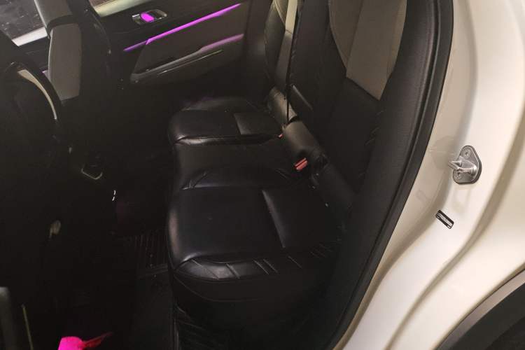 Used Lynk & Co 05 2020 2.0TD Two-Wheel Drive Shine Halo
