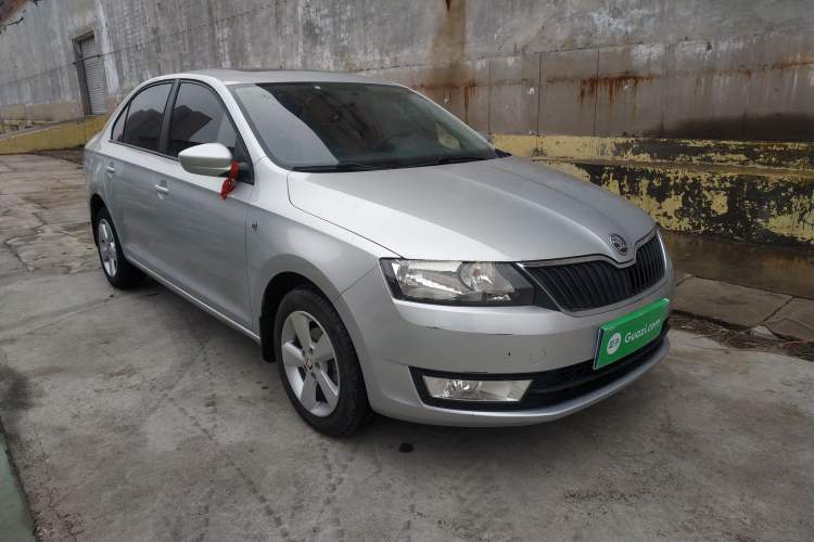 Used Skoda Rapid 2013 1.6L Automatic Smart Selection Model