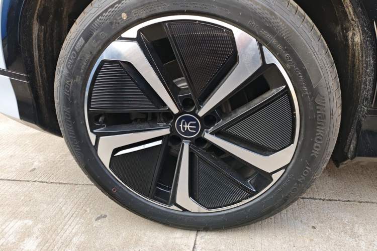 Used BYD Song L EV 2025 662 km Advanced Intelligent Driving Version
