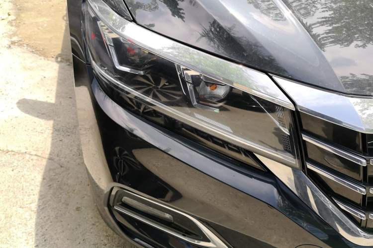 Used Volkswagen Passat 2020 280TSI Business Edition China VI Standard Right Front Headlight