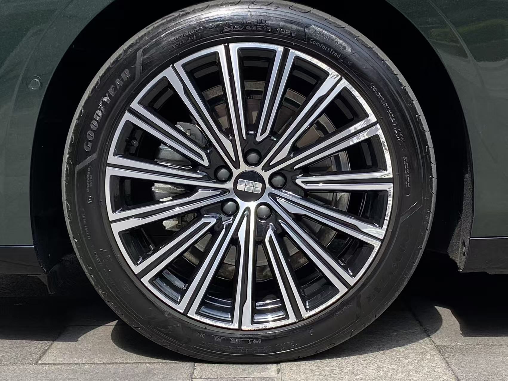 Geely Galaxy 8 2025 130km EM-P Starship Edition — снимка 10