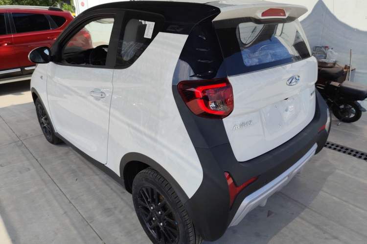 Used Chery Little Ant 2024 Youth Edition 251km True Love Edition 23.99 kWh