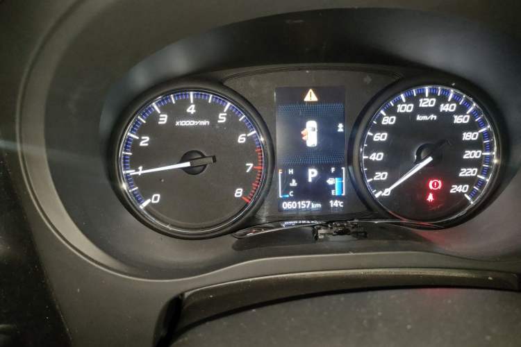 Used Mitsubishi Outlander 2019 2.0L Two-Wheel Drive Comfort Edition 5 Seats China VI Standard