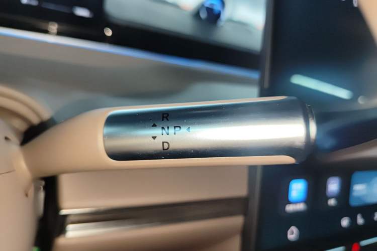 Used Hima Luxeed R7 2025 Range-Extended Version 251 km Max