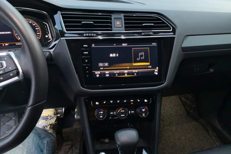 Used Volkswagen Tiguan L 2020 330TSI Automatic Two-Wheel Drive R-Line Flagship Version China VI Standard Audio And AC Panel