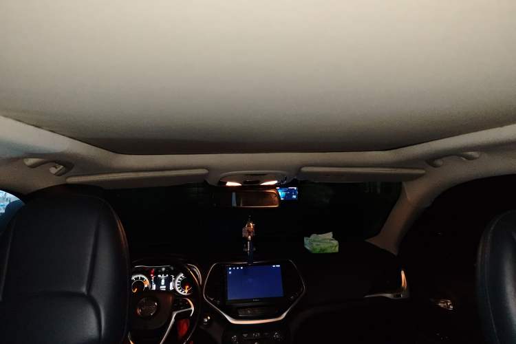 Used Jeep Cherokee 2016 2.4L Leading Edition