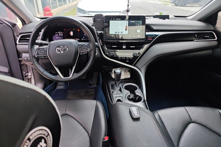 Used Toyota Camry 2021 2.5G Luxury Edition
