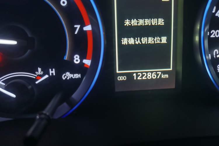 Used Toyota Highlander 2018 2.0T Four-Wheel Drive Luxury Version 7 Seats China VI Standard