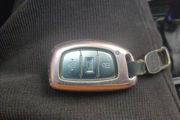 Used Hyundai Tucson 2015 1.6T Dual-Clutch Two-Wheel-Drive Leading Model