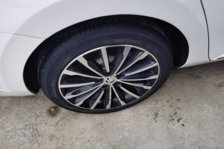 Used Skoda Superb 2016 TSI330 DSG Smart Drive Edition
