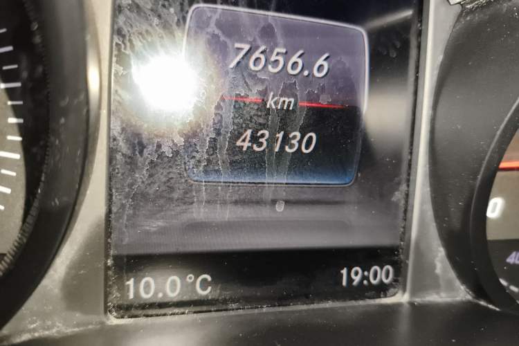 Used Mercedes-Benz GLC Coupe 2018 GLC 200 4MATIC Coupe SUV Odometer Close Up